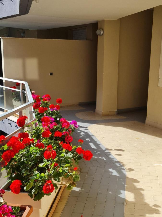 Monti Guest House Альгеро Экстерьер фото