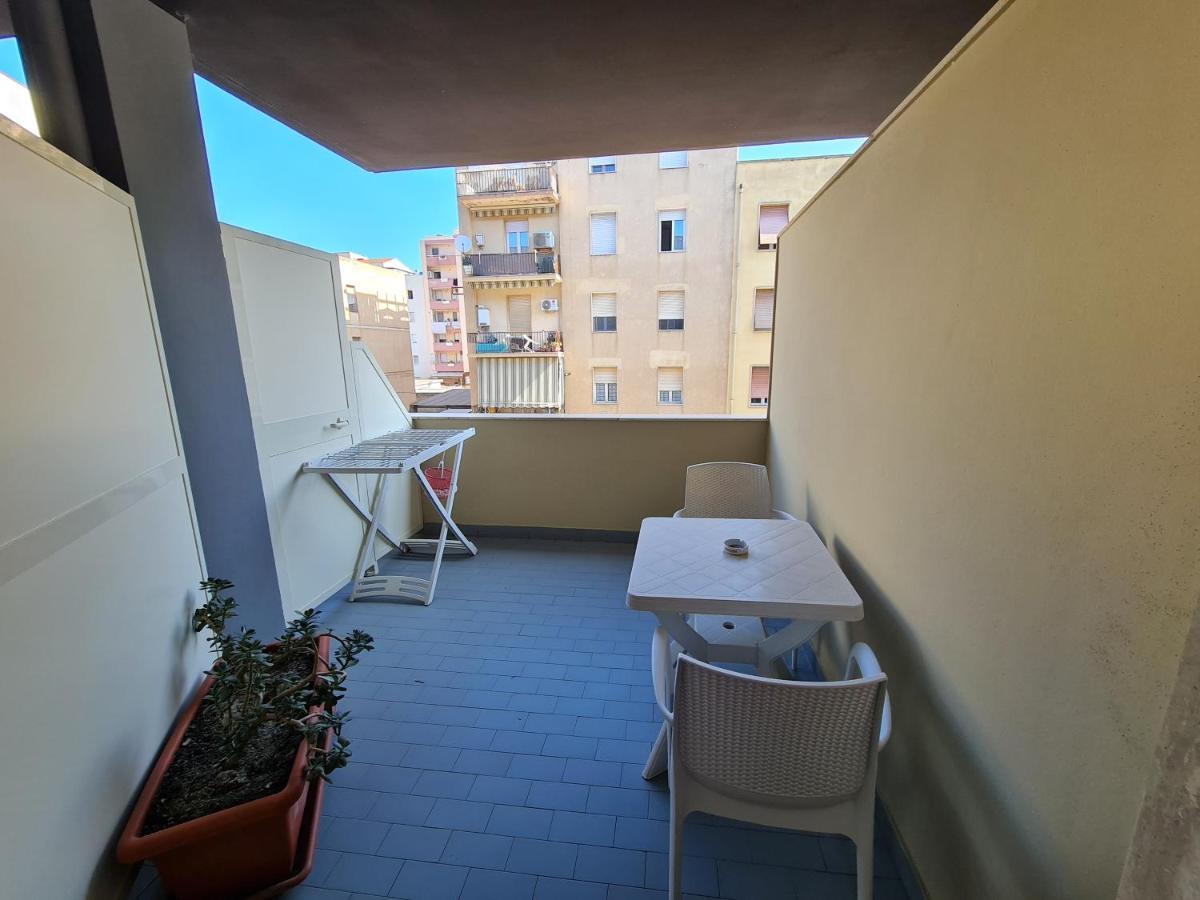 Monti Guest House Альгеро Экстерьер фото