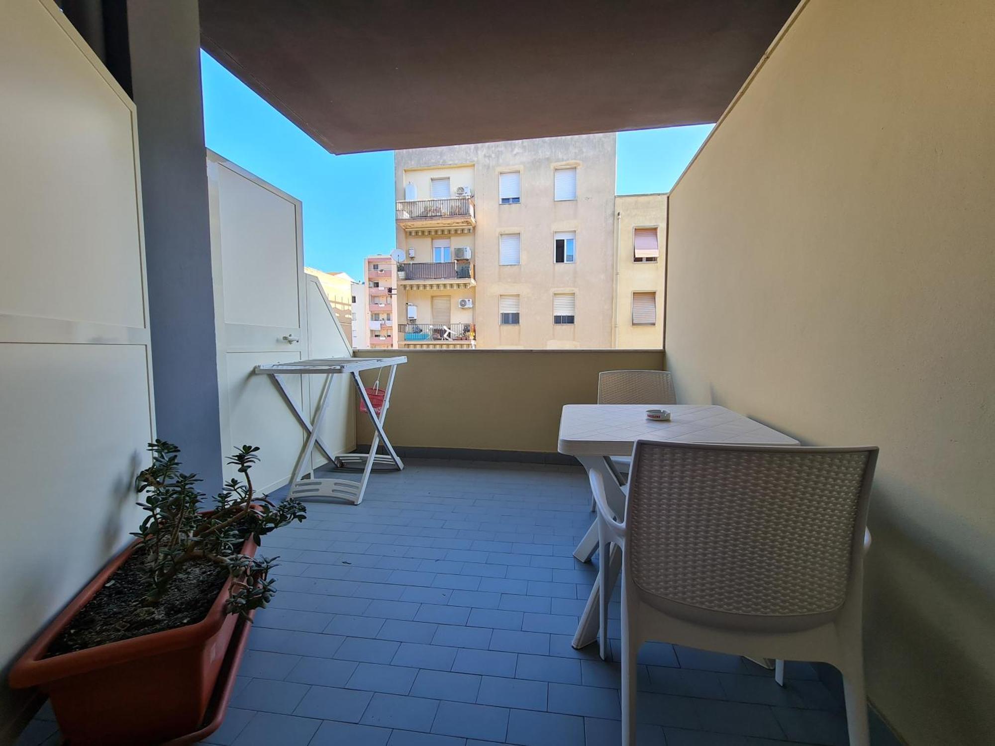 Monti Guest House Альгеро Экстерьер фото